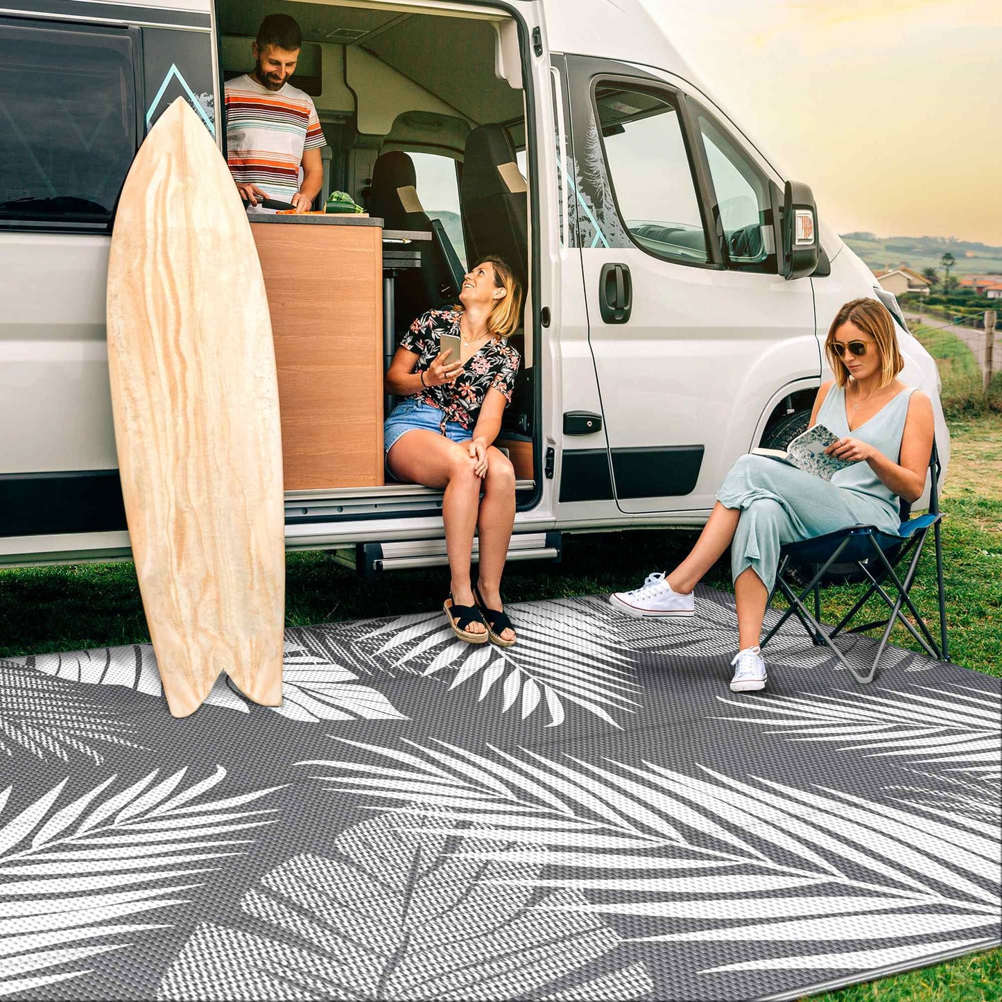 Outdoor Rugs for Patio Clearance, Waterproof Plastic Mat, Rv, Camper, Gray & White, 5'X8'